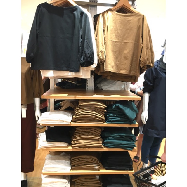 T-shirt katun uniqlo/ t-shirt katun mercerized