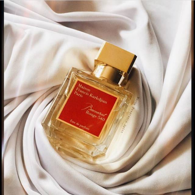 baccarat parfum / parfum baccarat