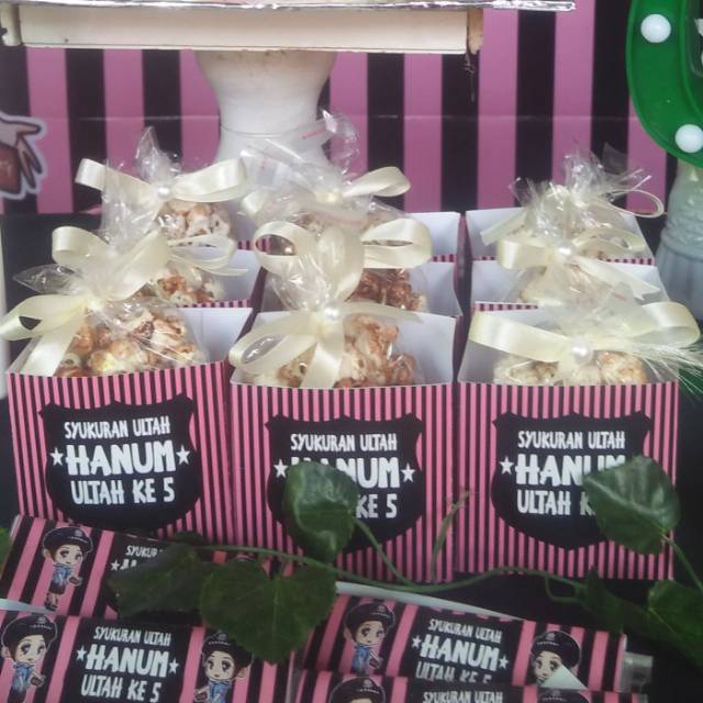 

box popcorn untuk sweet corner