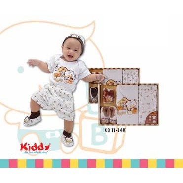 Baju Set Bayi Kiddy 11148 - 1 Set isi Baju Setelan, Topi dan  Sepatu - Baby Set Kado Bayi