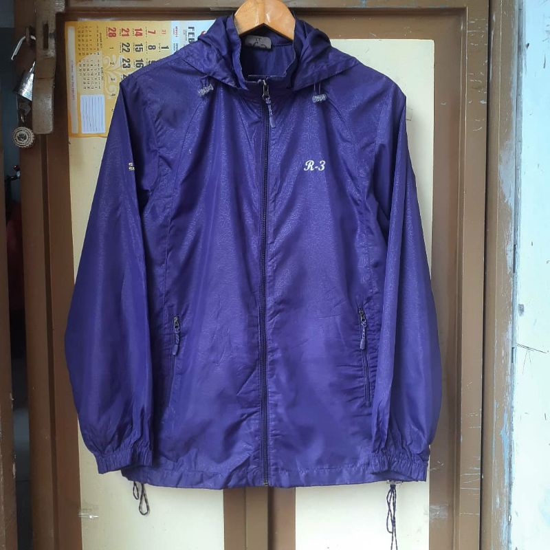 SALE JAKET VINTAGE / jaket parasut / thrift jaket second-R3 minus 110x69