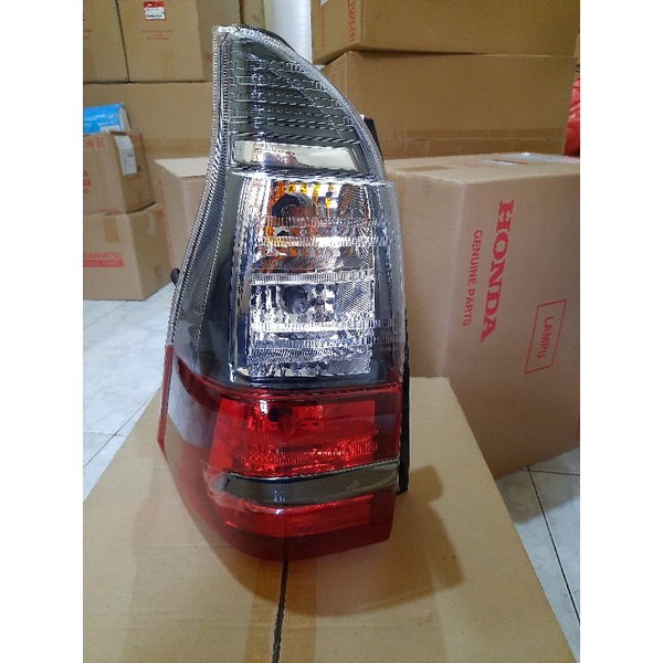 stoplamp / lampu belakang avanza veloz 2019 2020 2021 ori