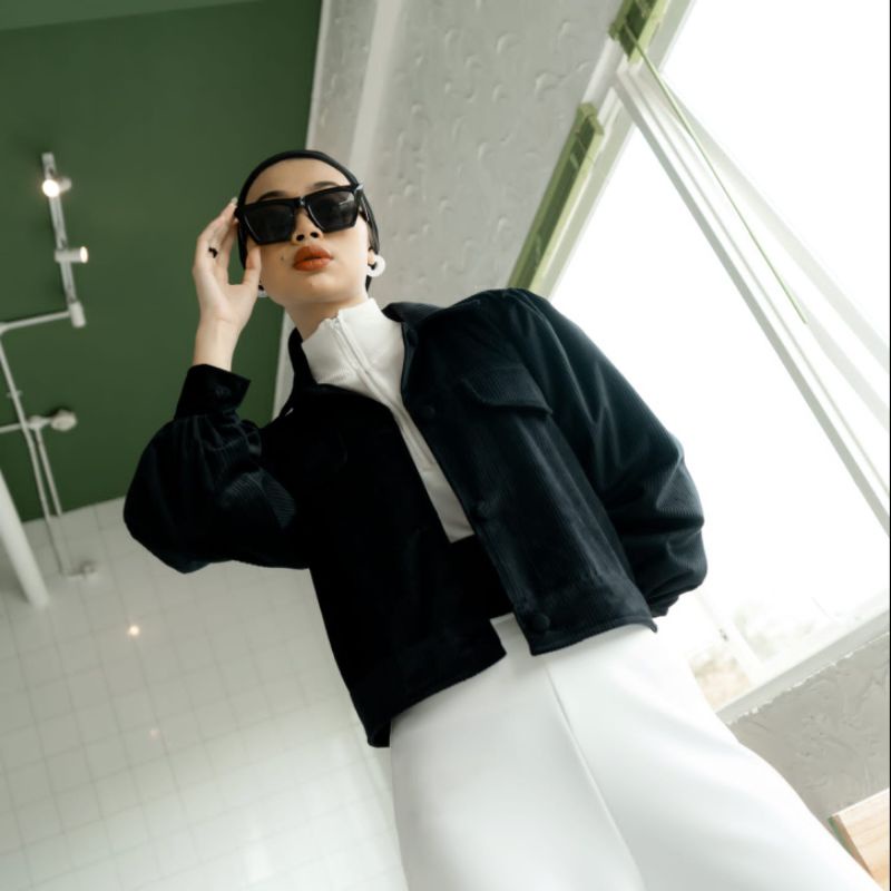 Monoxroom - Margo Outer