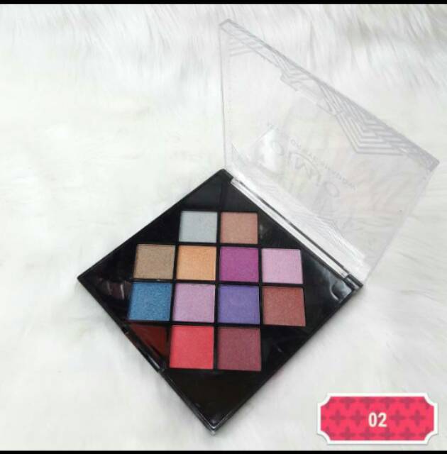 Eyeshadow oimion 12 warna