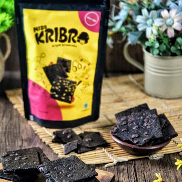 

Keripik Brownies Kering Bronis Crispy Miss Kribro Oleh Oleh Surabaya