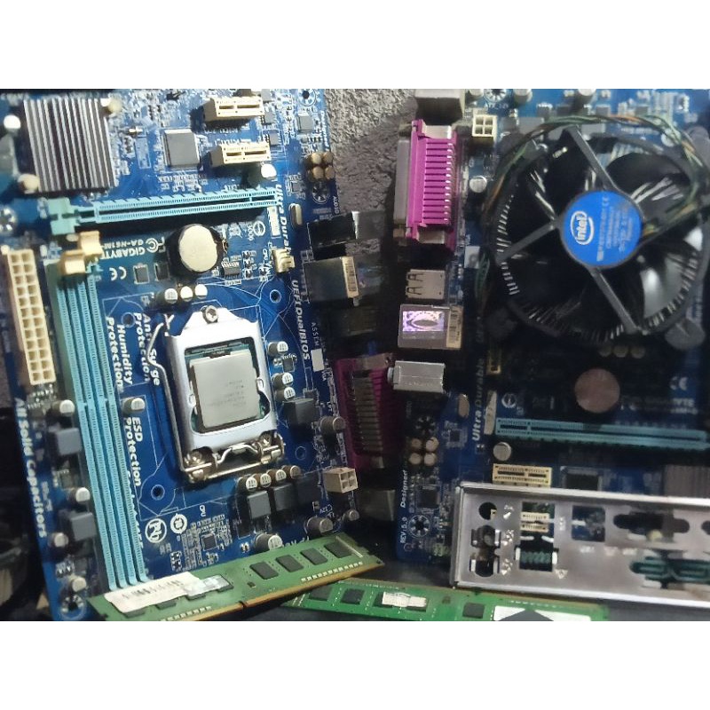 Gigabyte H61 + G2020