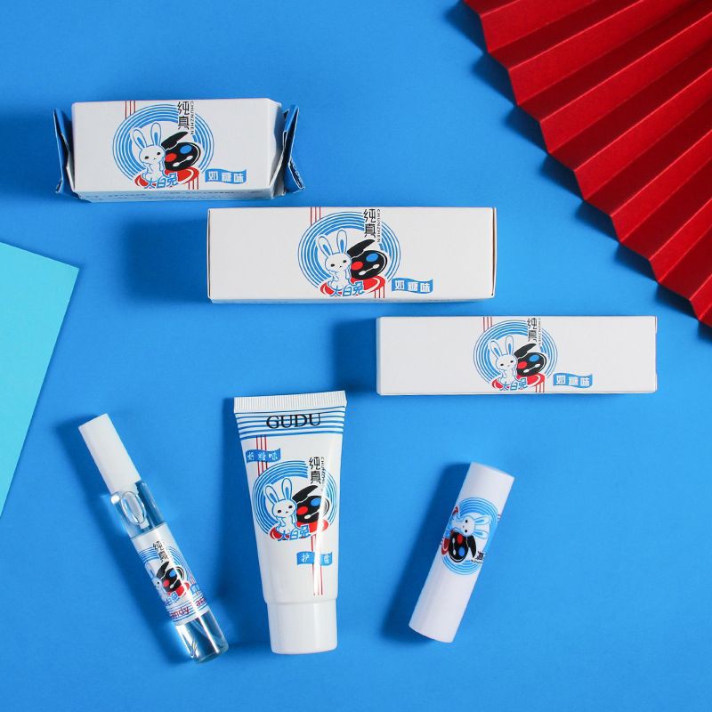 大白兔护手霜 HAND CREAM WHITE RABBIT 40ML UNTUK MELEMBABKAN DAN MENCERAHKAN KULIT