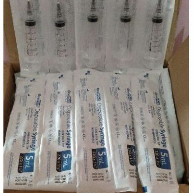 Suntikan 5 ml / jarum suntik 5 ml (untuk manusia & hewan).