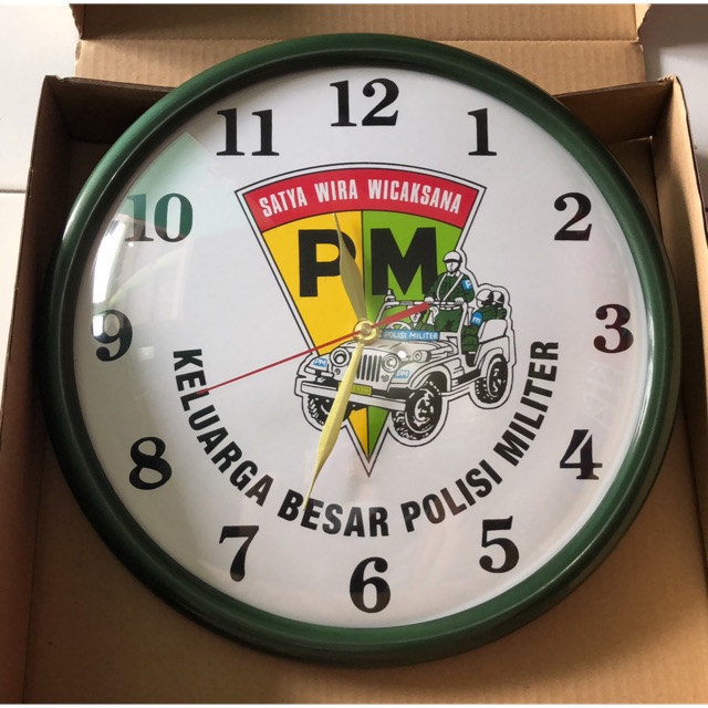 Jam Dinding PM Segitiga