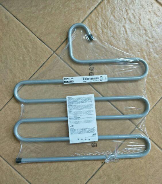 Brallis Gantungan Pakaian, Warna Perak