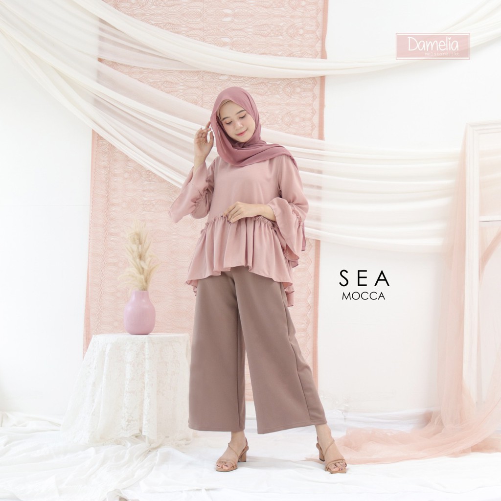 Damelia Sea Cullot Wanita