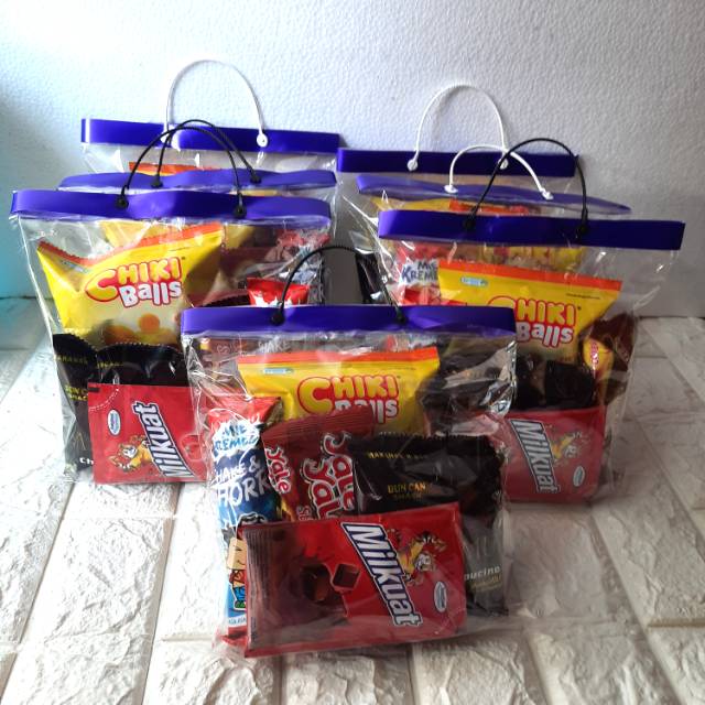 

Snack Ultah anak | Bingkisan Ultah | Paket Snack ultah | Paket Bingkisan Ultah | Paket Souvenir Anak
