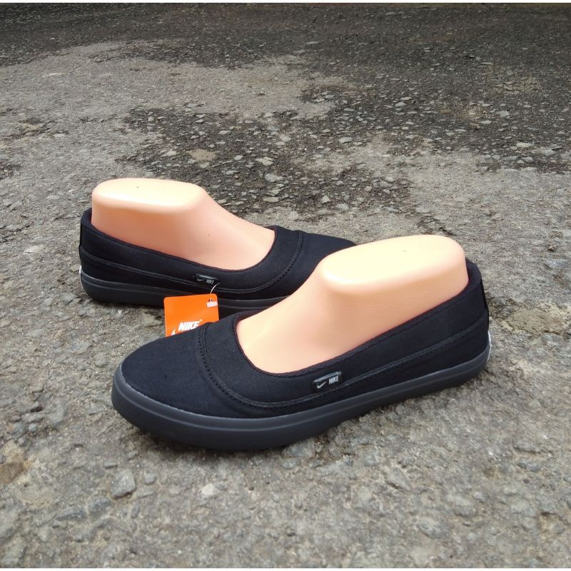 Nikee Sepatu Flat/Slop/Slip On Wanita ALL BLACK (HITAM POLOS) Bisa Couple/Seragaman 30 s/d 43