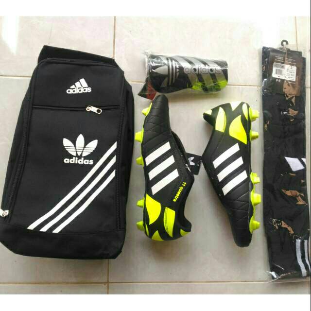 PAKET KOMPLIT SEPATU BOLA ADIDAS QUESTRA 11
