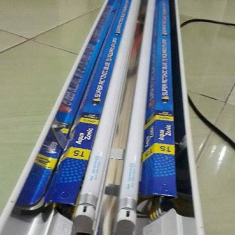 Lampu tanning 2 x aquazonic 39 watt panjang 100 cm