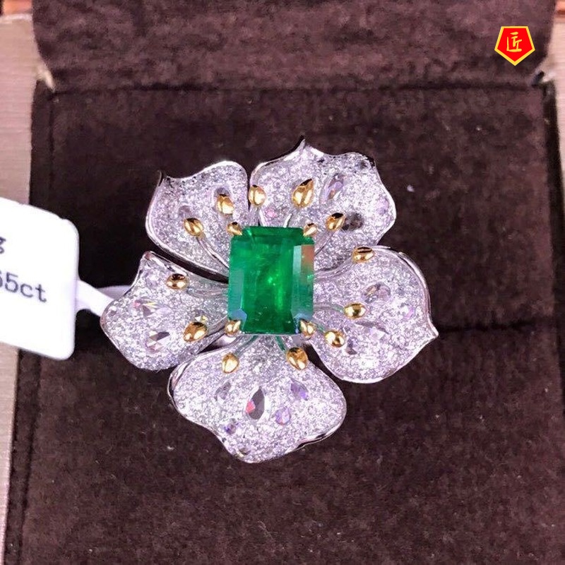 [Ready Stock]Micro-Inlaid Diamond Flower-Shaped Emerald Ring Women's Elegant Temperament