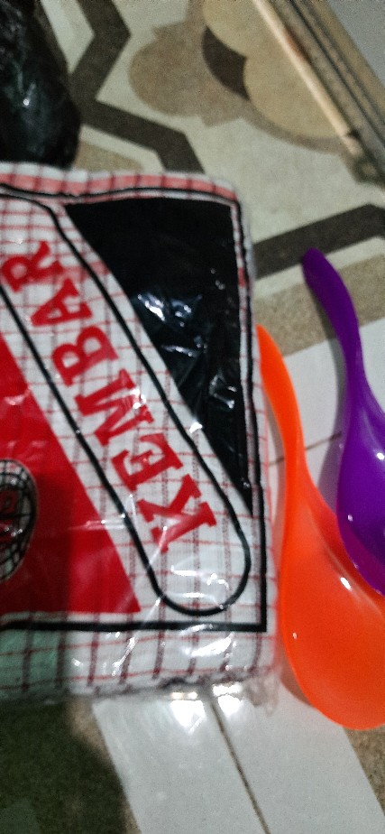 Centong Pelangi / Sendok Nasi / Plastik / Warna / Souvenir