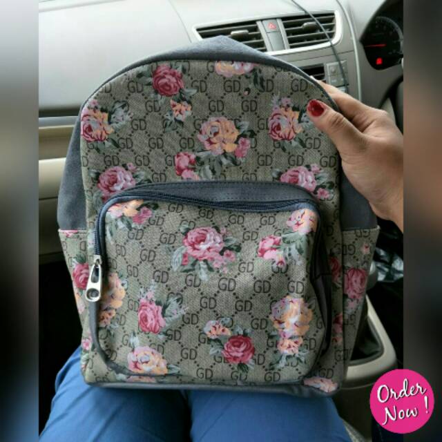 Tas Punggung Gucci Abu (Gucci Backpack - Abu)