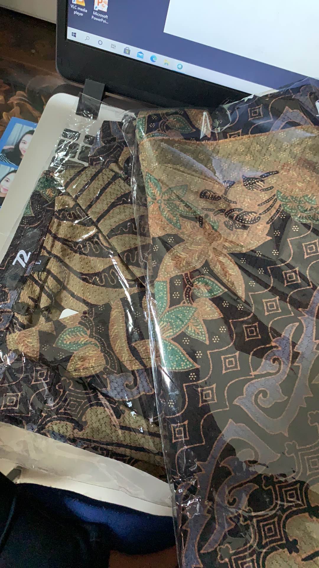 Kemeja Couple Rok Lilit Instan Hem Batik Pria Lengan Panjang Slimfit Premium Warna Biru 728868 Cap 7