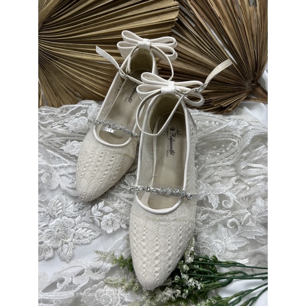 sepatu wanita vilea broken white 3cm tahu