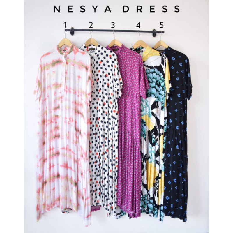 Nesya Dress