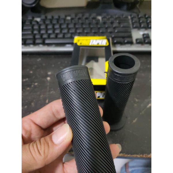 GRIP HANDGRIP PROTAPER BULU UNIVERSAL