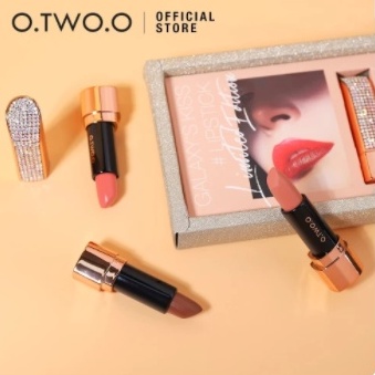 O Two O 3pcs Set Lipstick Matte Anti Air Tahan Lama DJ LE002