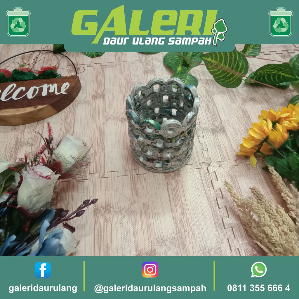 Kerajinan Daur Ulang Kreatif Tempat Alat Tulis Daur Ulang kertas Koran Bekas