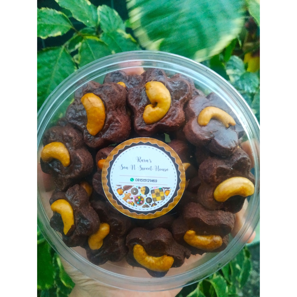 

Kue Choco Chips Mede Kemasan 250gr