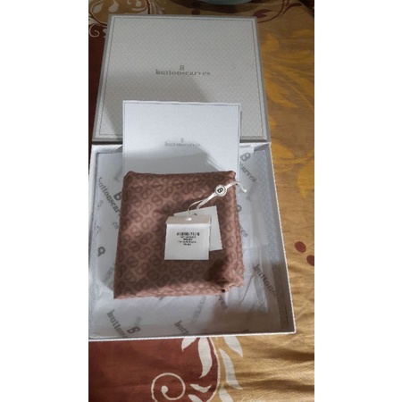 PL Tapis Navajo Buttonscarves