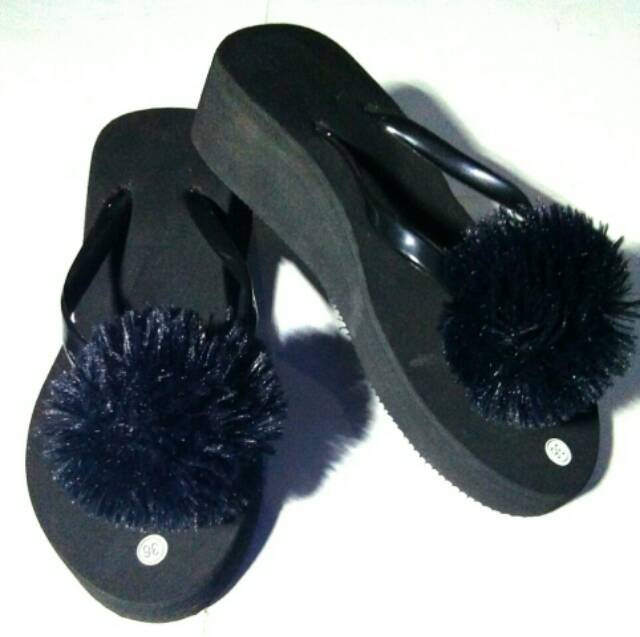 Wedges Pompom Polos / Wedges wanita cantik