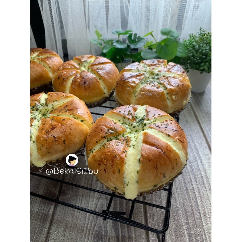 

Korean Cream Cheese Garlic Bread isi 2 Pcs