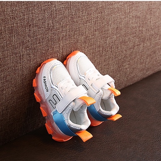 Sepatu Sneakers LED Anak Laki-laki &amp; Perempuan Motif 015 Import Bahan Empuk