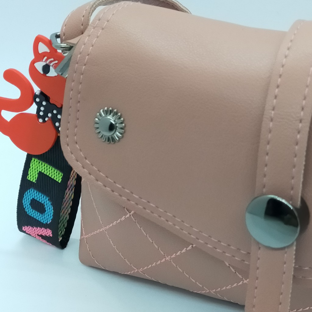 TAS MINISO SELEMPANG KECIL BORDIR DAISY