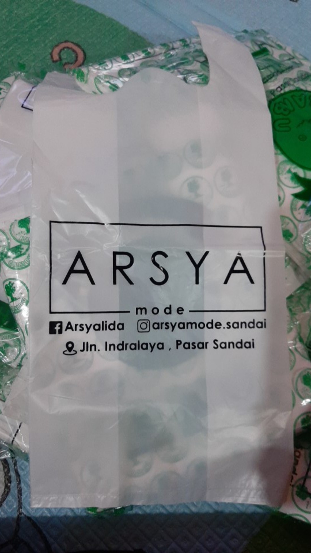 Kresek Sablon Kecil (min Order 5 Pak Bisa Campur Dengan Ukuran Sedang)harga Utk 1 Pack