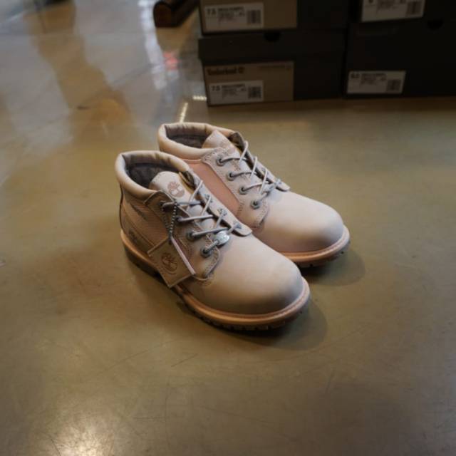 women's nellie chukka timberlands