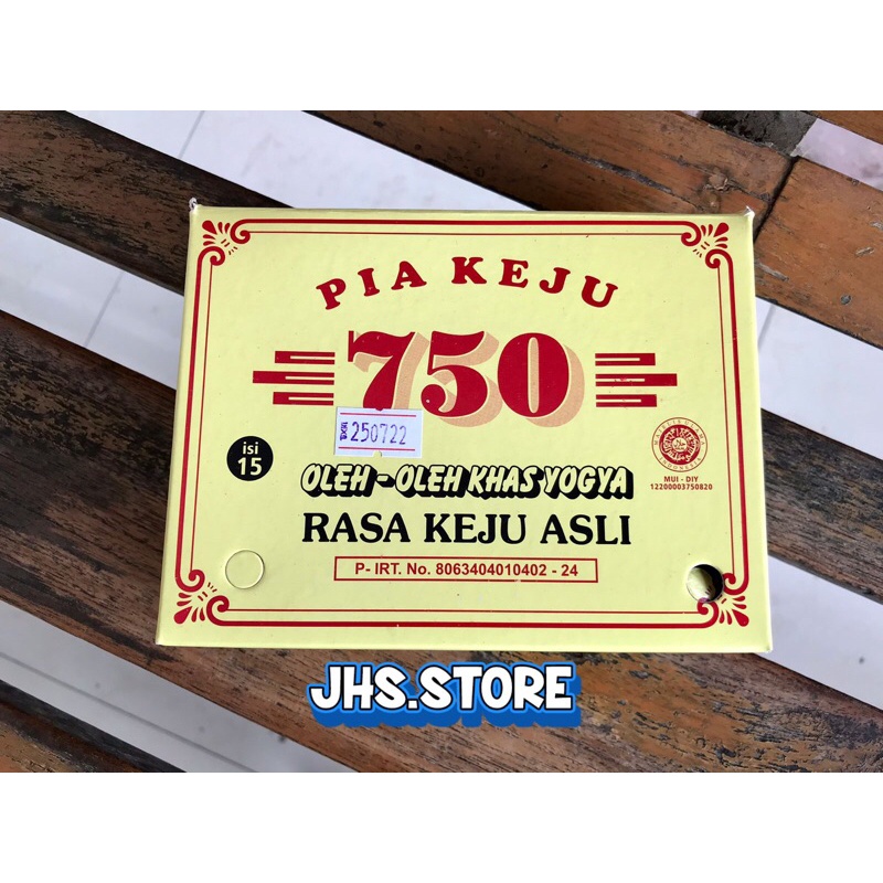 

Bakpia Pia Keju 750 Oleh Oleh Khas Yogya 15pcs