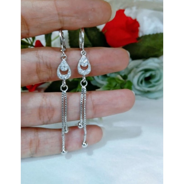 anting wanita dewasa cantik warna silver