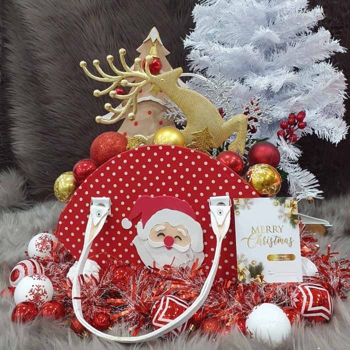 

Paket dekorasi hampers natal christmas parcel 52