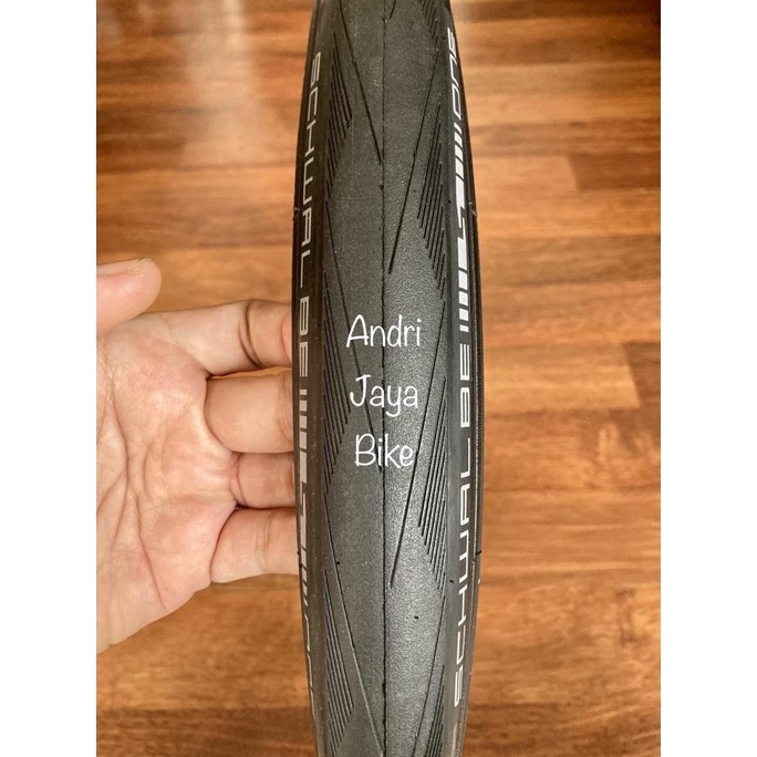 Ban Luar Schwalbe One 20 1 1/8 451 Tanwall