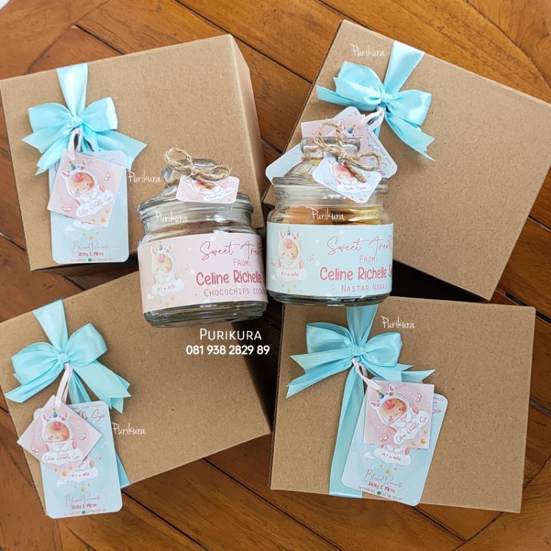 Souvenir Hampers isi cookies kue kering
