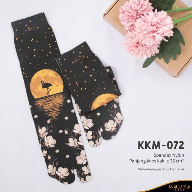 KAOS KAKI MOTIF II  MOUZA