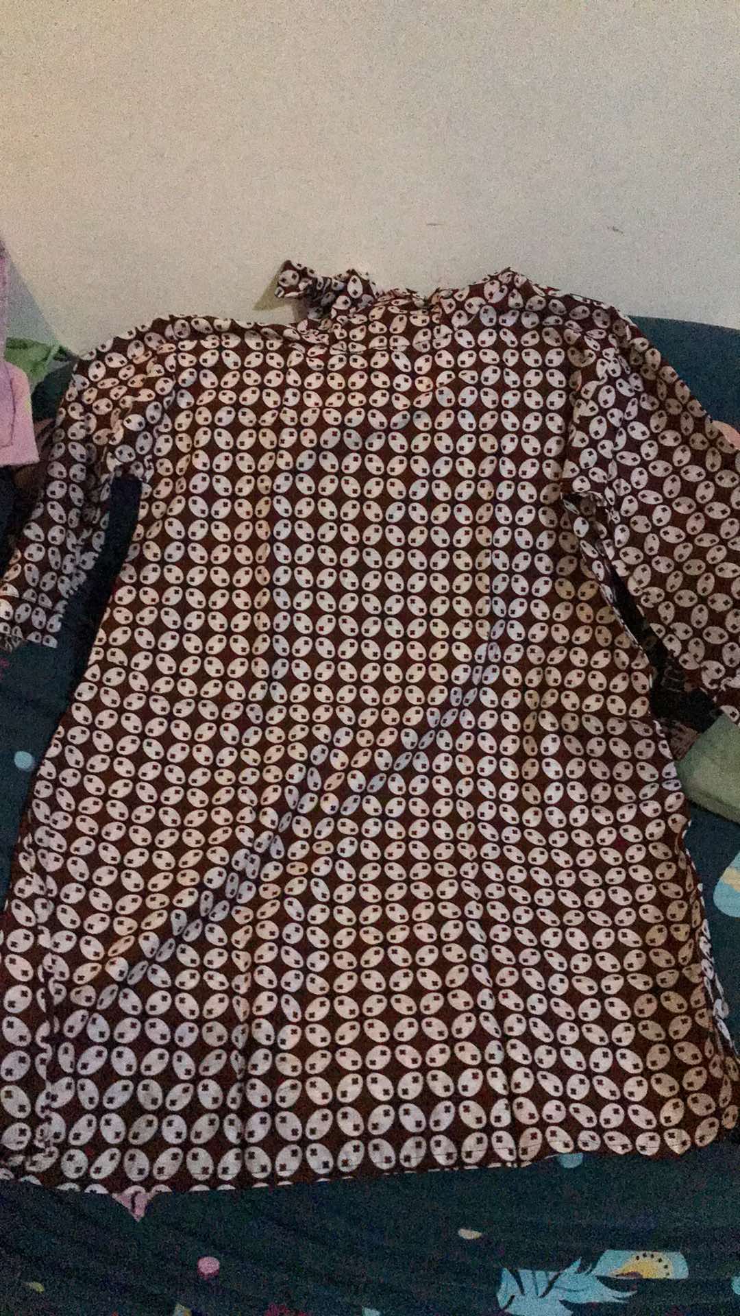 Tunik Santika Putih Jumbo Atasan Batik Wanita.  Klasik