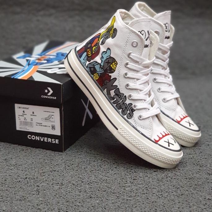 Harga converse hotsell x kaws