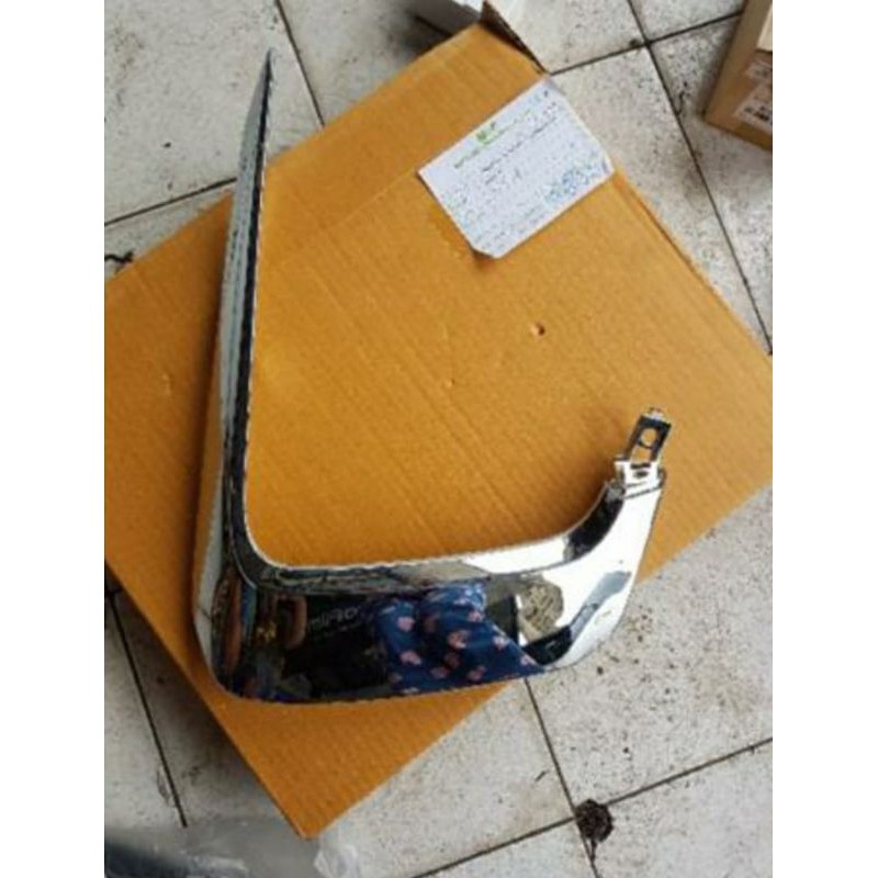 Garnis Bemper depan Mitsubishi All new Pajero