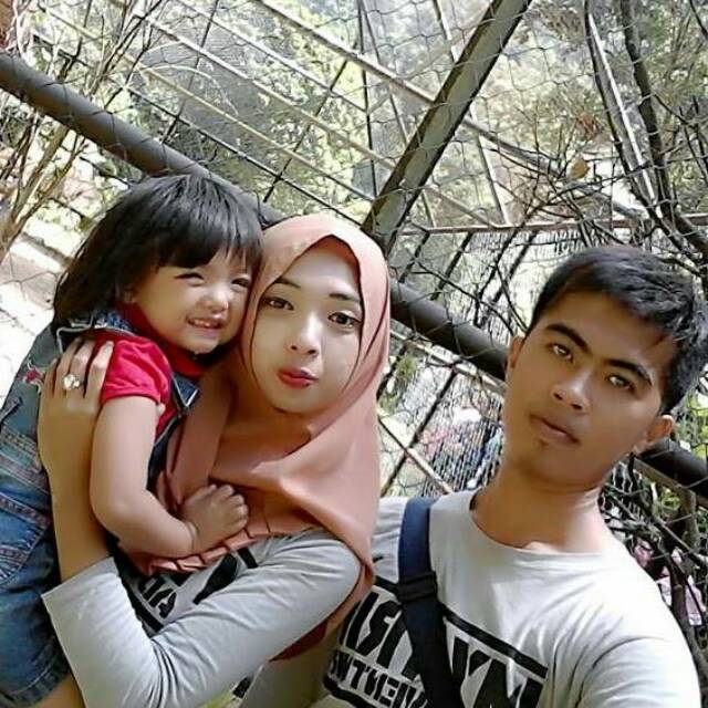 putriadeniartisujatni