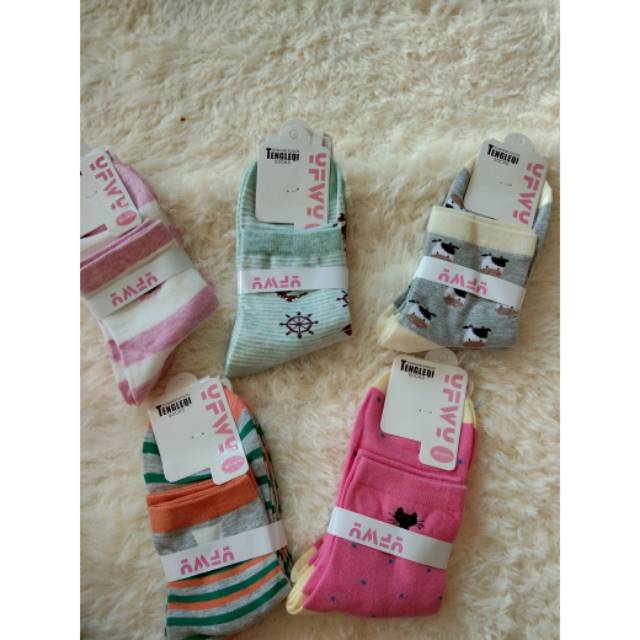 ES308  Kaos kaki Dewasa