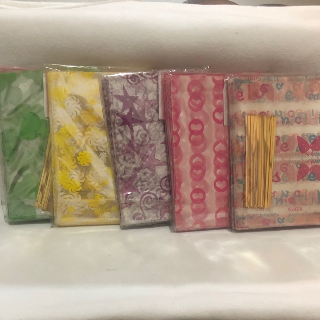 

DIY plastik kado bingkisan gift packaging 50plastik/PACK 3 1/2”x5” GOLD KAWAT IKAT