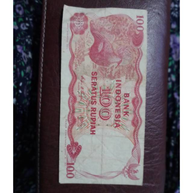 Uang Kertas 100 rupiah tahun 1984 Goura Victoria