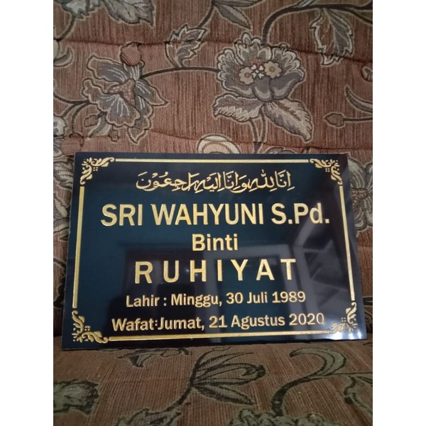 batu nisan lempengan granite tiles